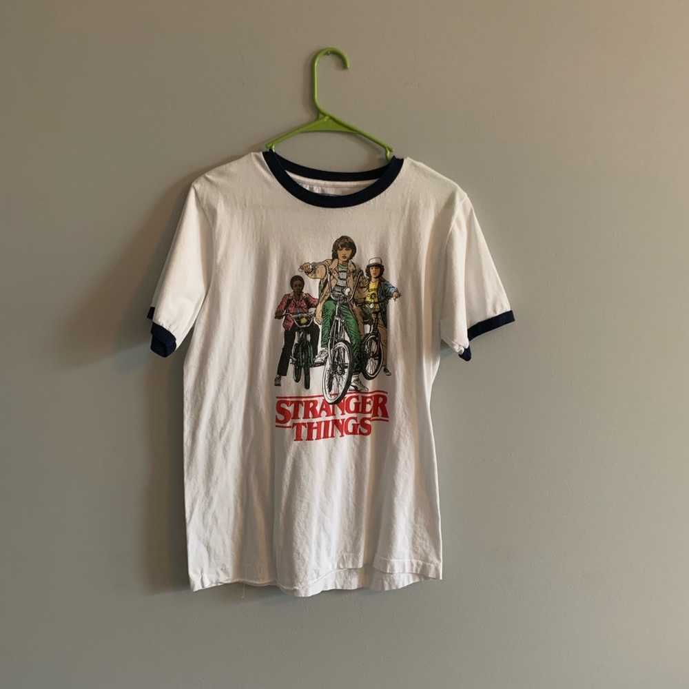 Stranger things t-shirt